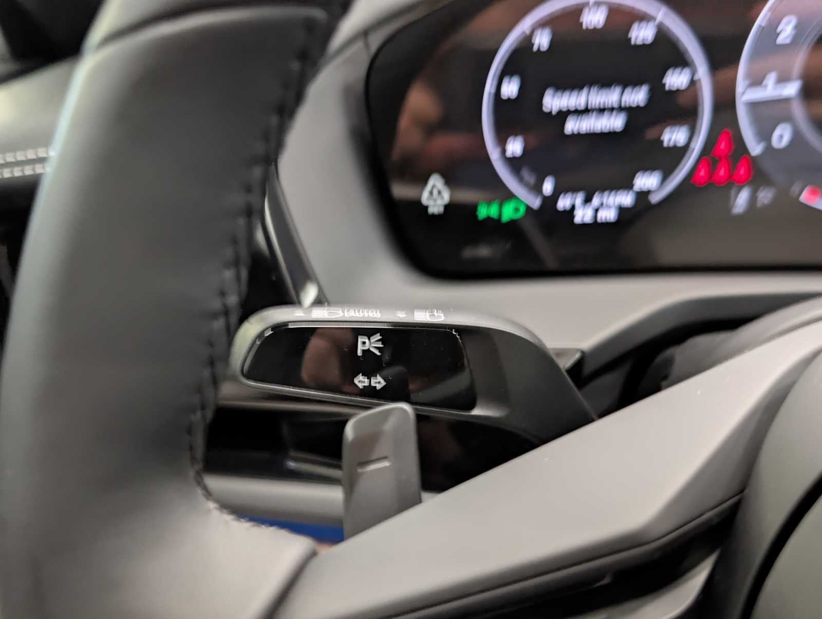 2025 Porsche Panamera 4