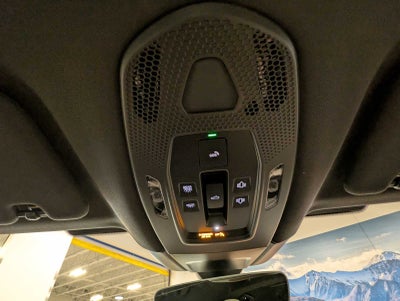 2025 Porsche Panamera 4