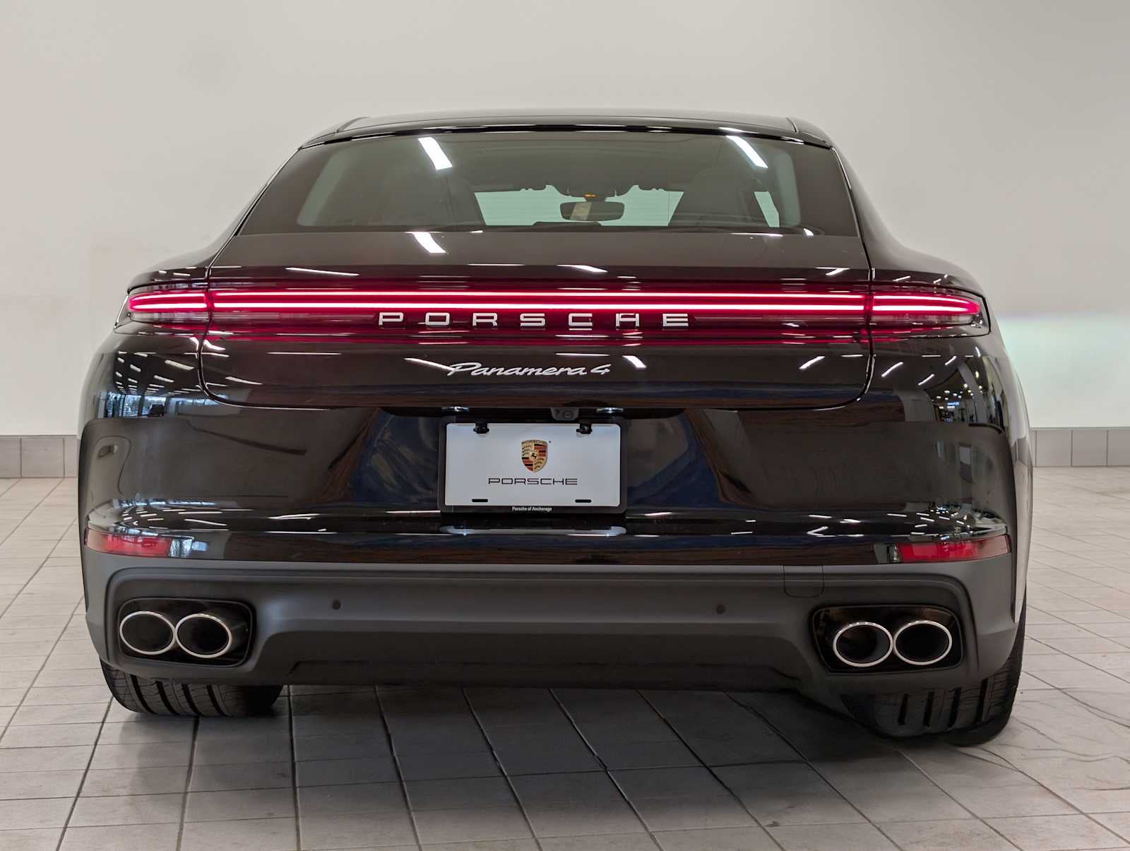 2025 Porsche Panamera 4