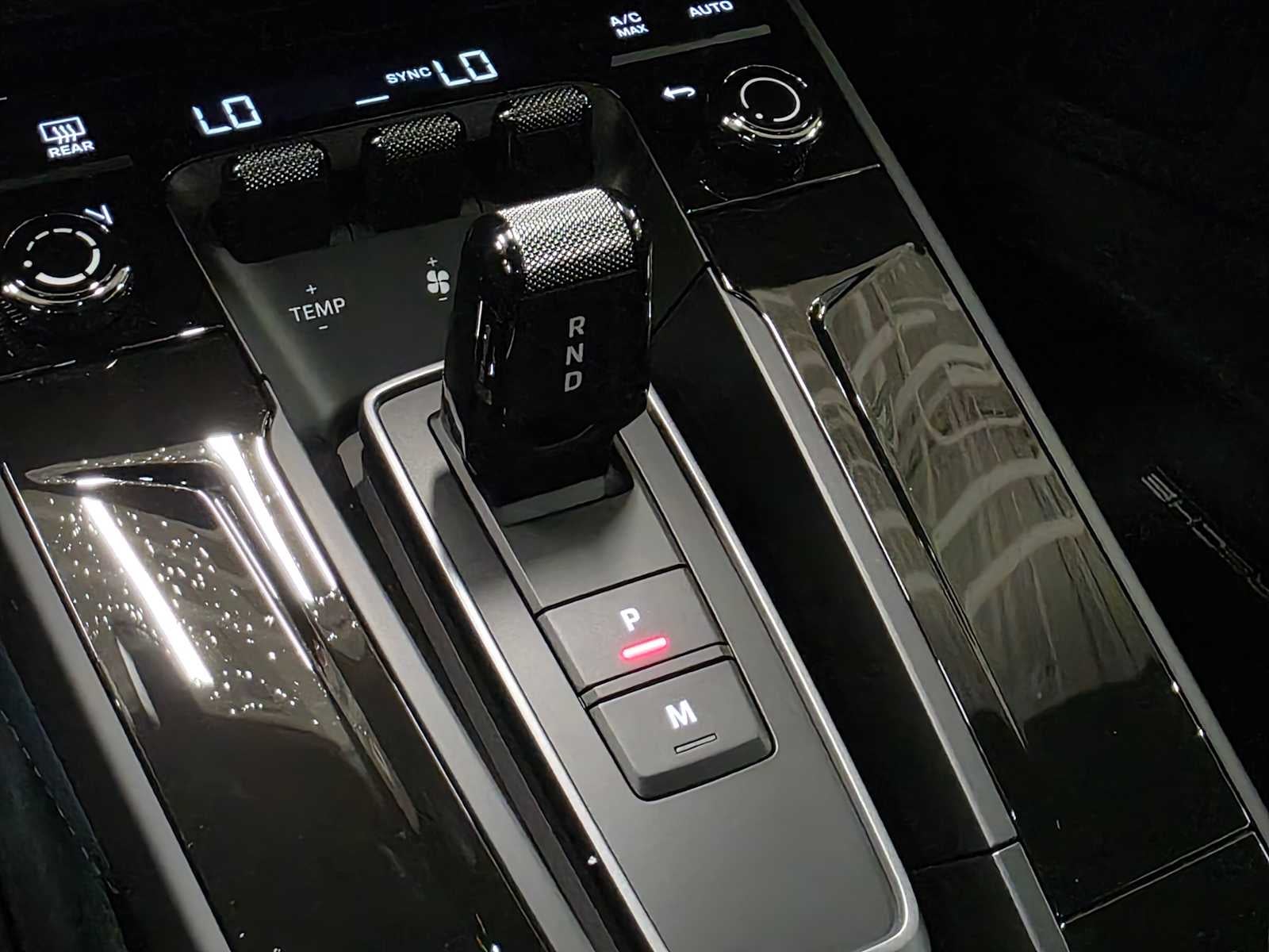 2026 Porsche 911 Carrera 4 GTS