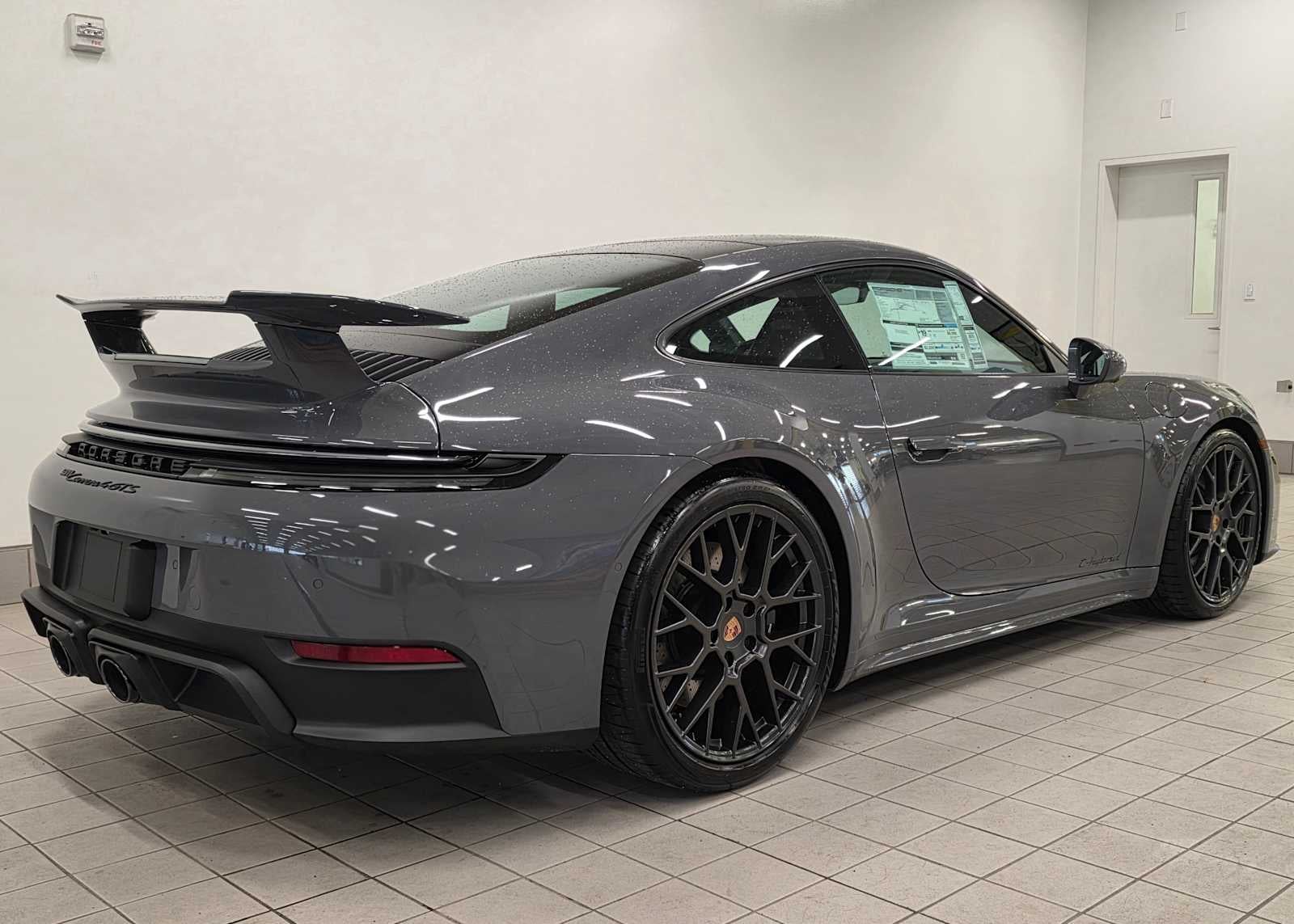 2026 Porsche 911 Carrera 4 GTS