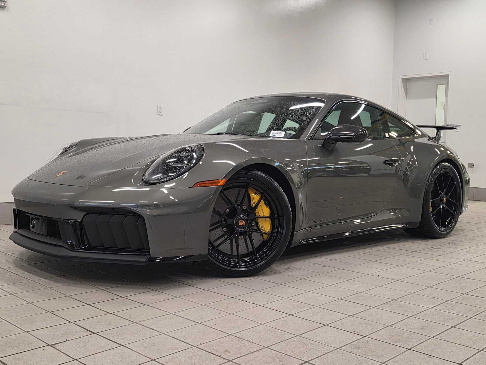 2026 Porsche 911 GTS