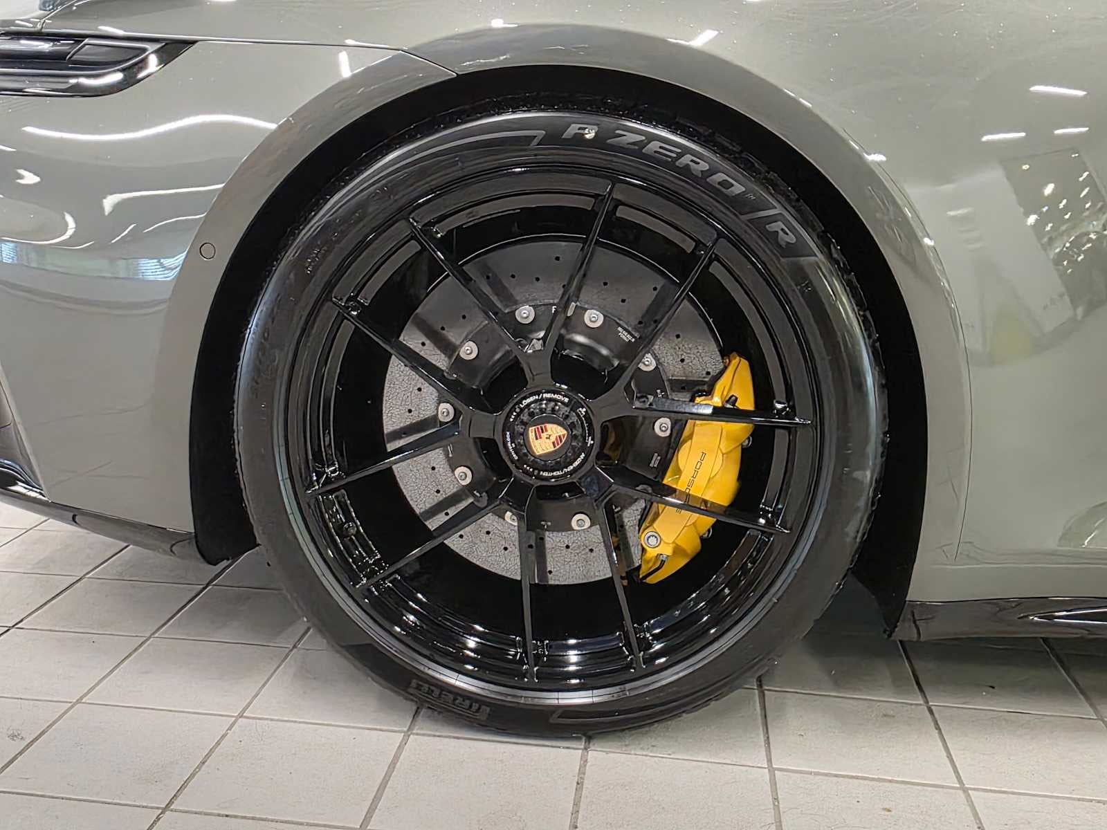 2026 Porsche 911 Carrera 4 GTS