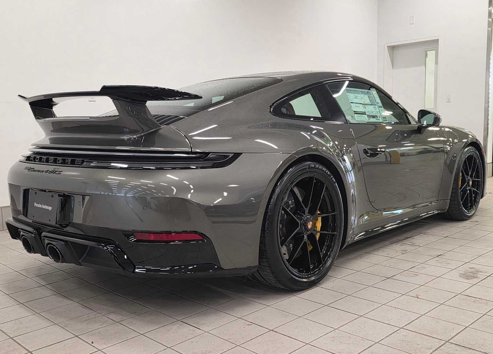 2026 Porsche 911 Carrera 4 GTS