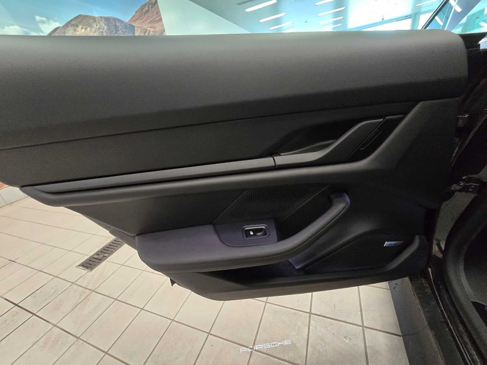 2024 Porsche Taycan 4S