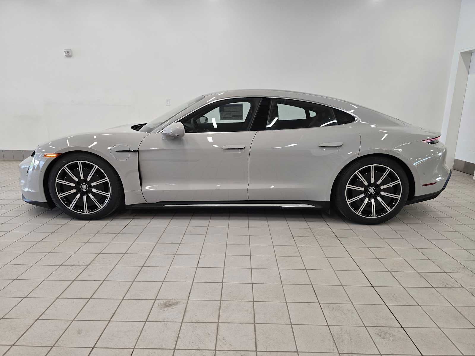 2024 Porsche Taycan 4S