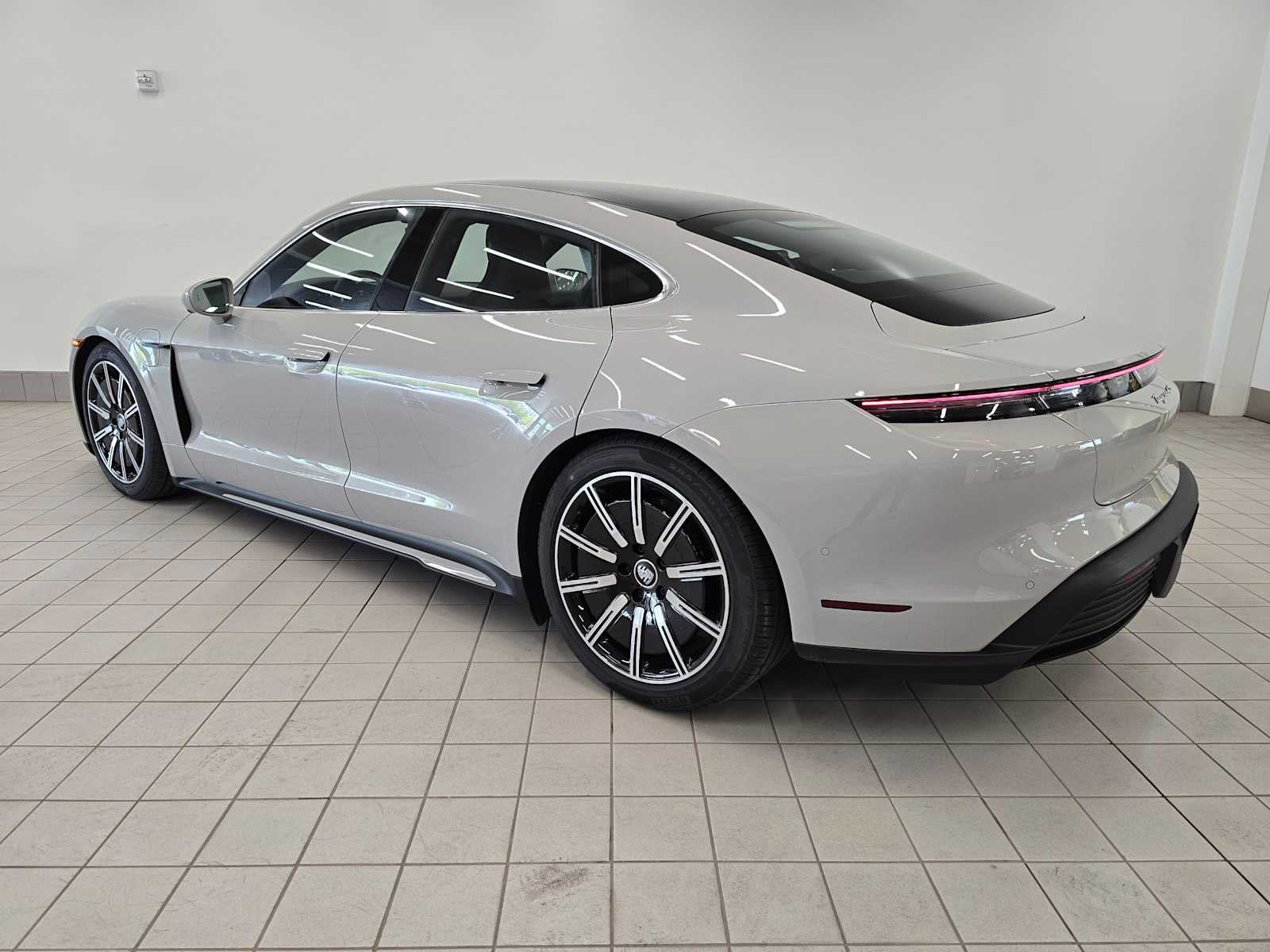 2024 Porsche Taycan 4S