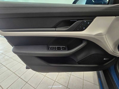 2023 Porsche Taycan 4S