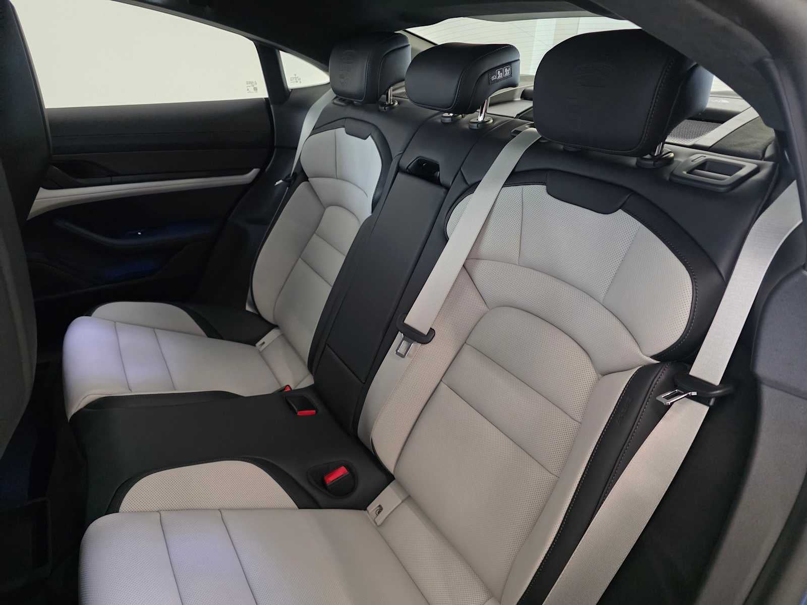 2026 Porsche Taycan GTS