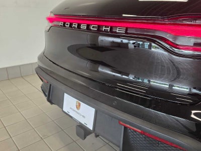 2026 Porsche Macan Macan