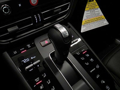 2026 Porsche Macan Macan