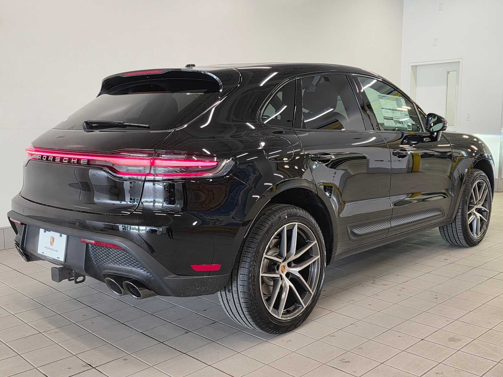 2026 Porsche Macan Macan