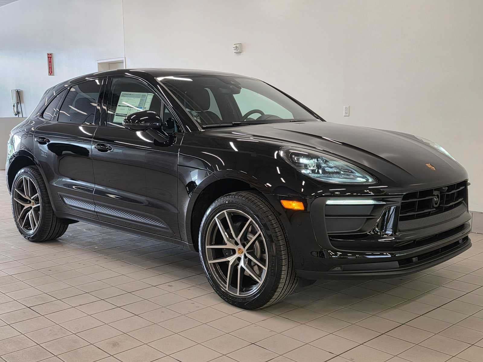 2026 Porsche Macan Macan