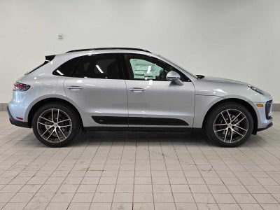 2024 Porsche Macan Base