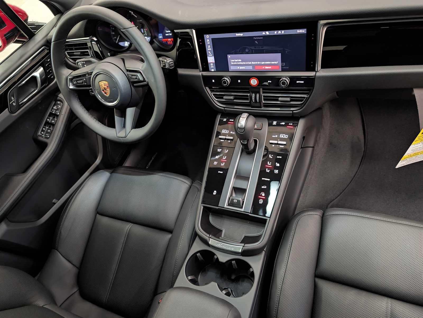 2026 Porsche Macan Base