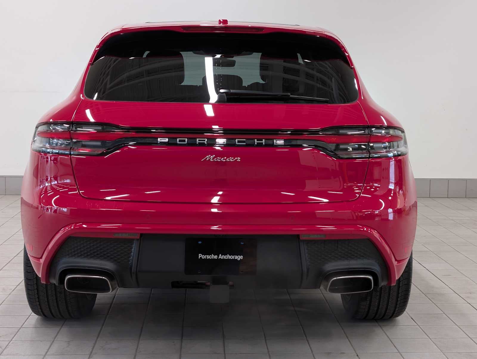 2026 Porsche Macan Base