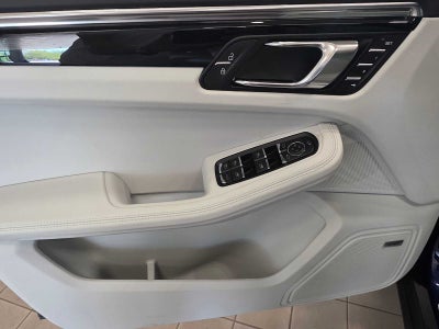 2026 Porsche Macan T