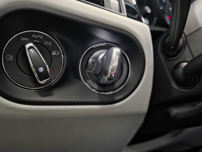 2026 Porsche Macan T