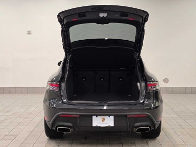 2025 Porsche Macan Base
