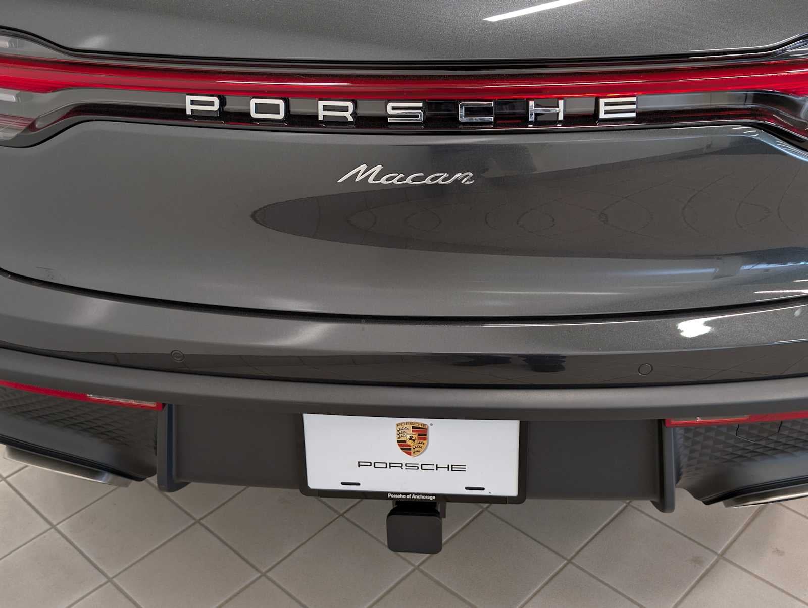 2026 Porsche Macan Base