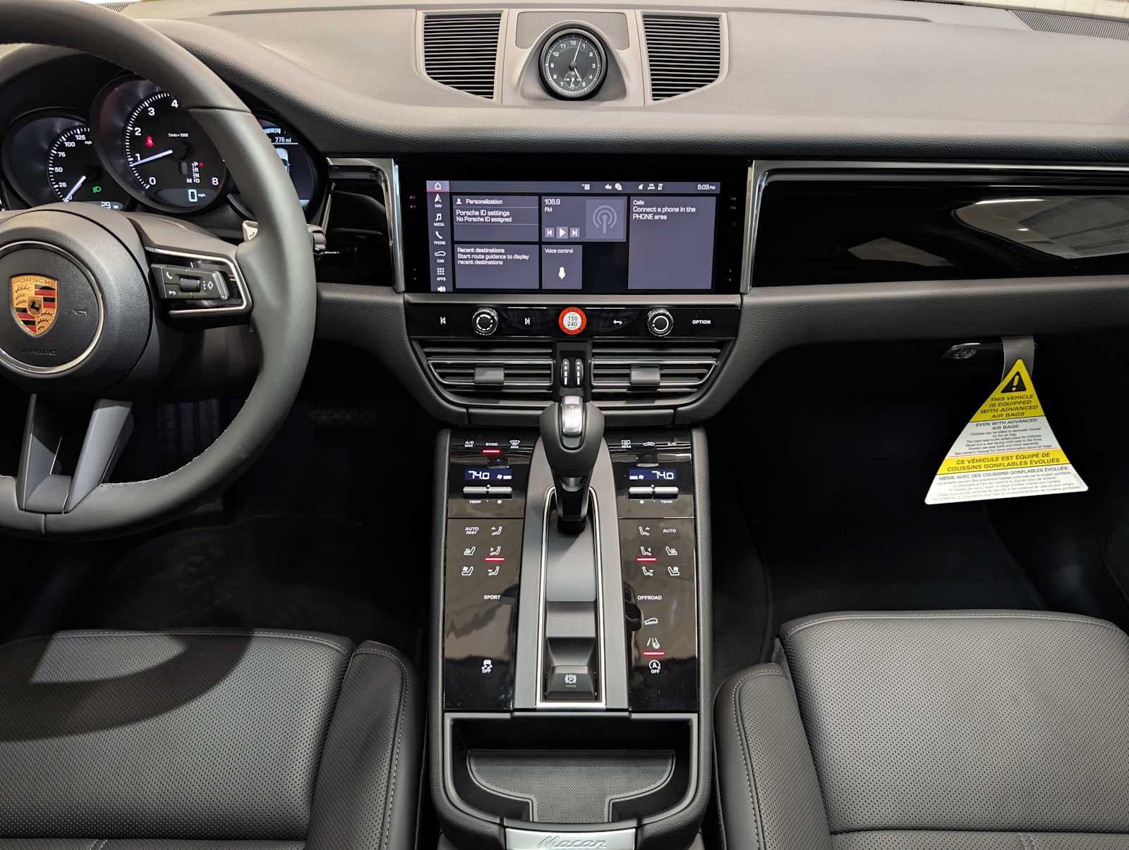 2026 Porsche Macan Base