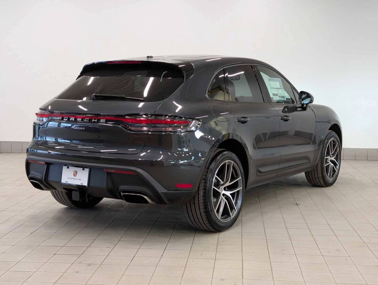 2026 Porsche Macan Base