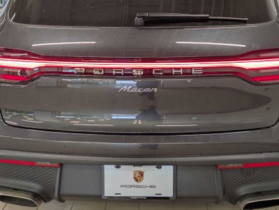 2024 Porsche Macan Base