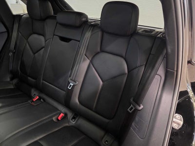 2024 Porsche Macan Macan (MY24)