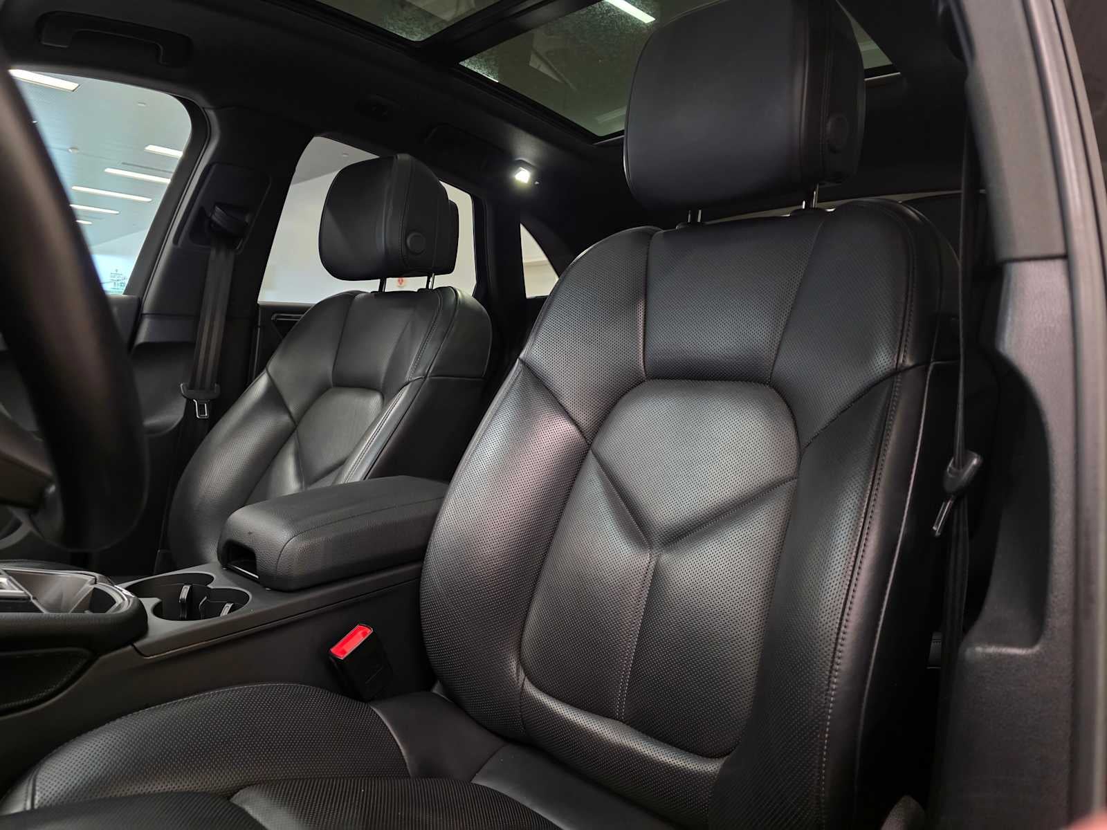 2024 Porsche Macan Macan (MY24)