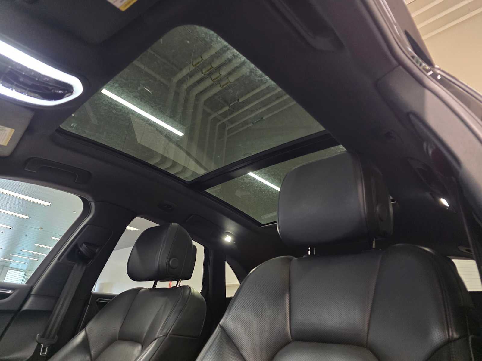 2024 Porsche Macan Macan (MY24)