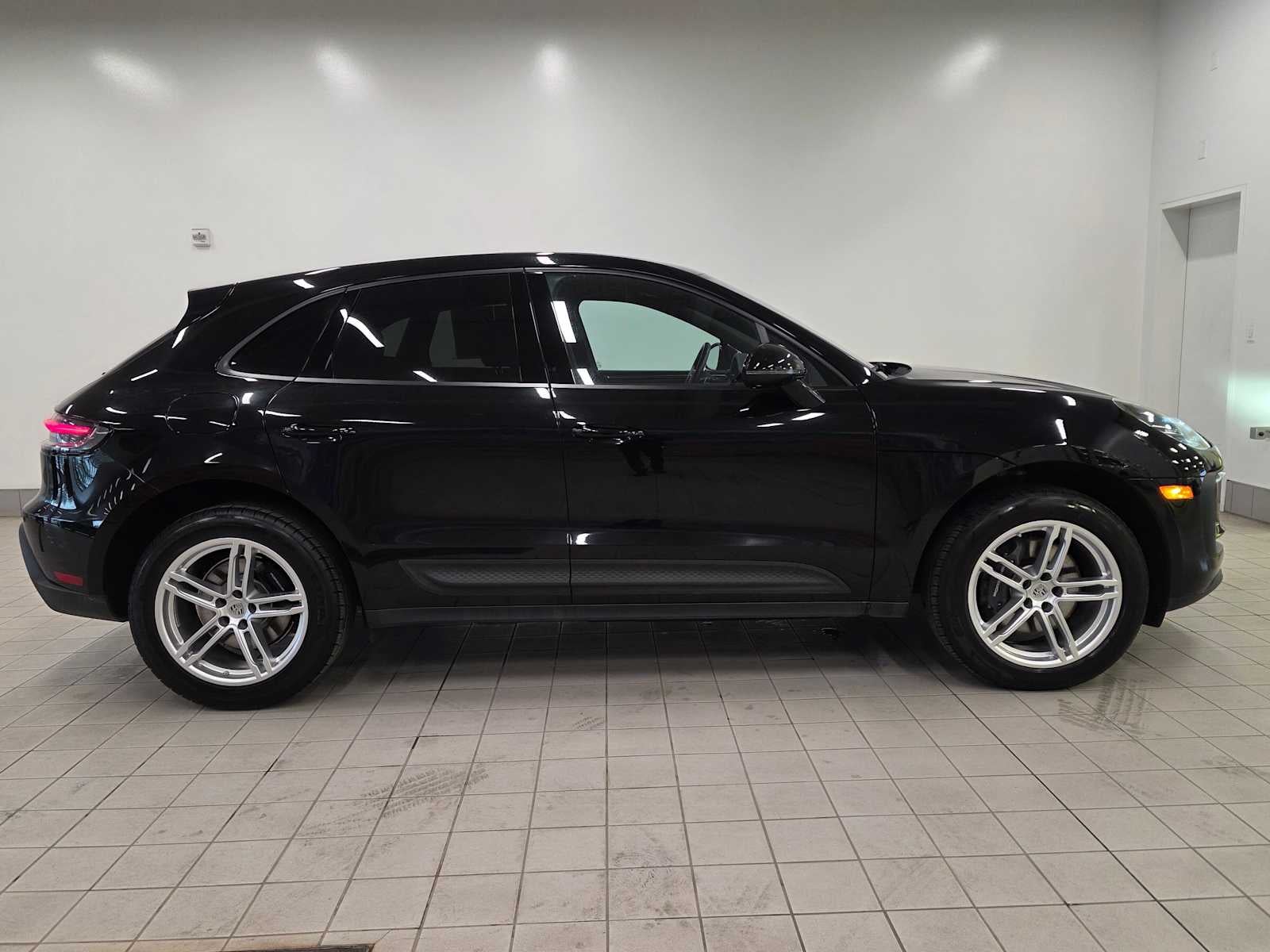 2024 Porsche Macan Macan (MY24)