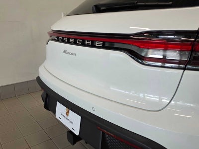 2026 Porsche Macan Macan