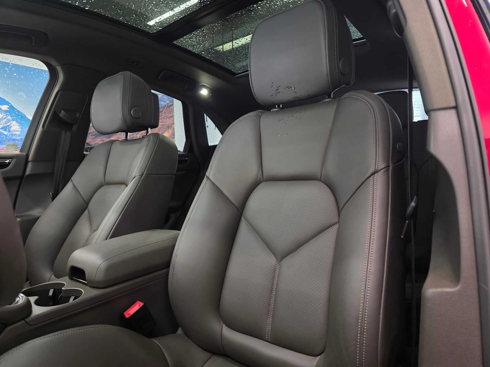 2025 Porsche Macan Macan