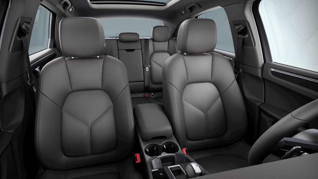 2025 Porsche Macan Base