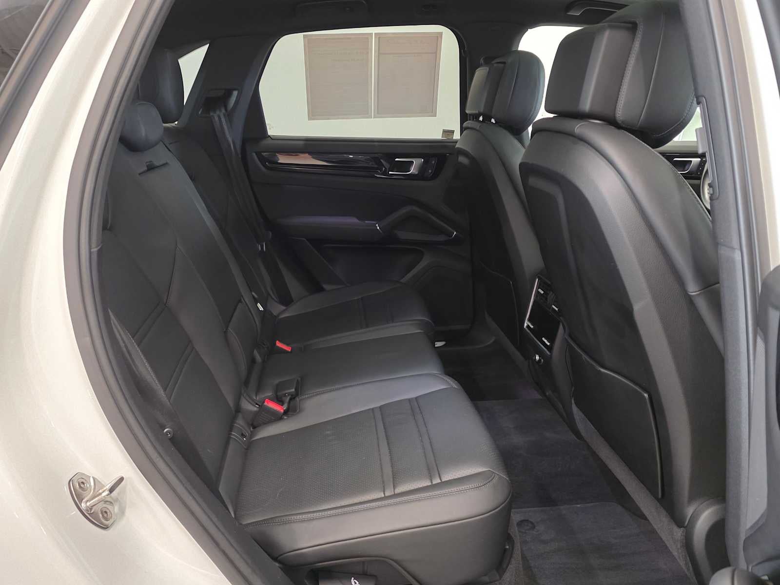 2023 Porsche Cayenne Cayenne (MY23)