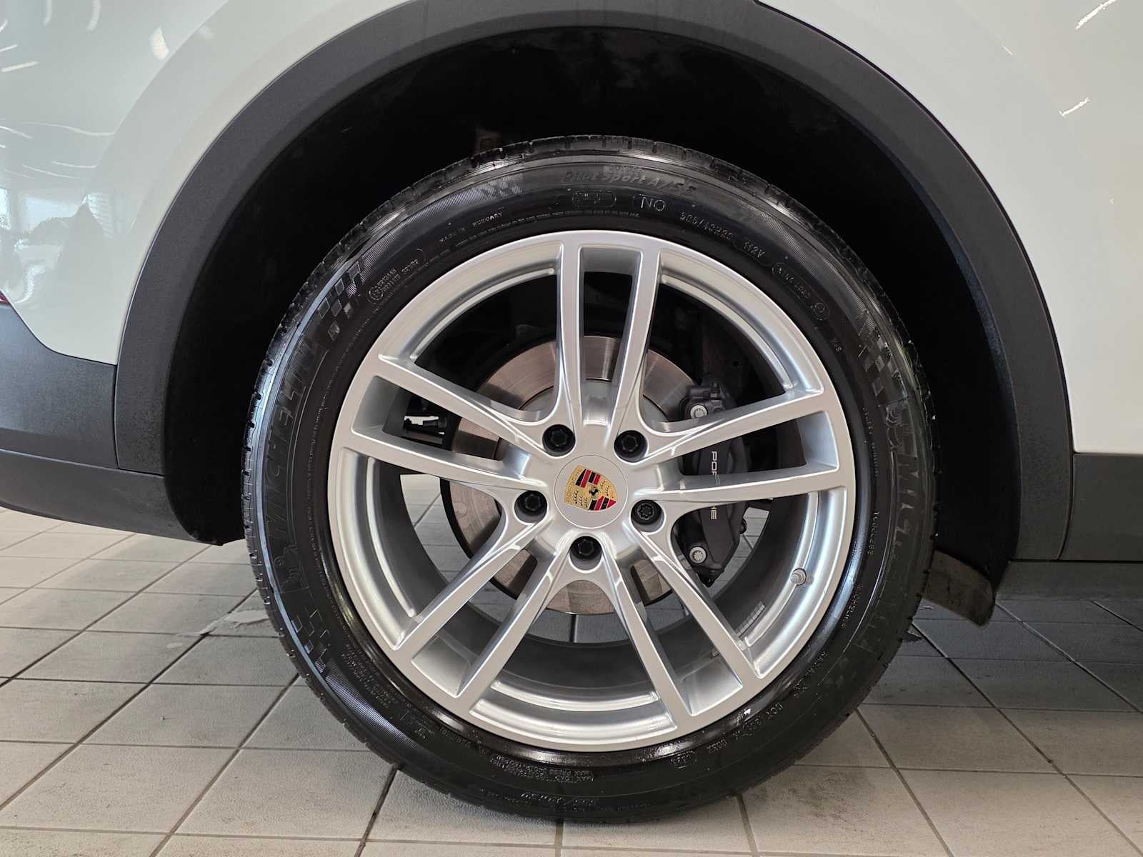 2023 Porsche Cayenne Cayenne (MY23)