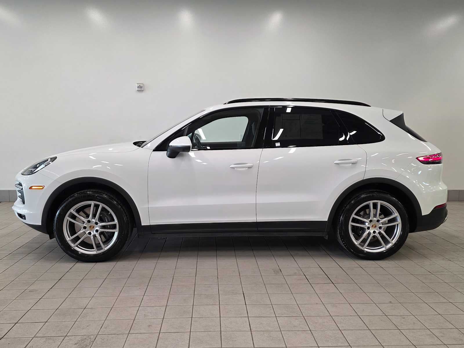 2023 Porsche Cayenne Cayenne (MY23)