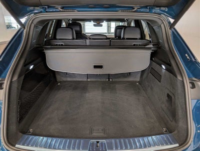 2025 Porsche Cayenne Base