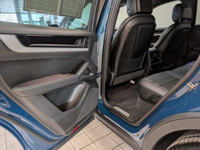 2025 Porsche Cayenne Base