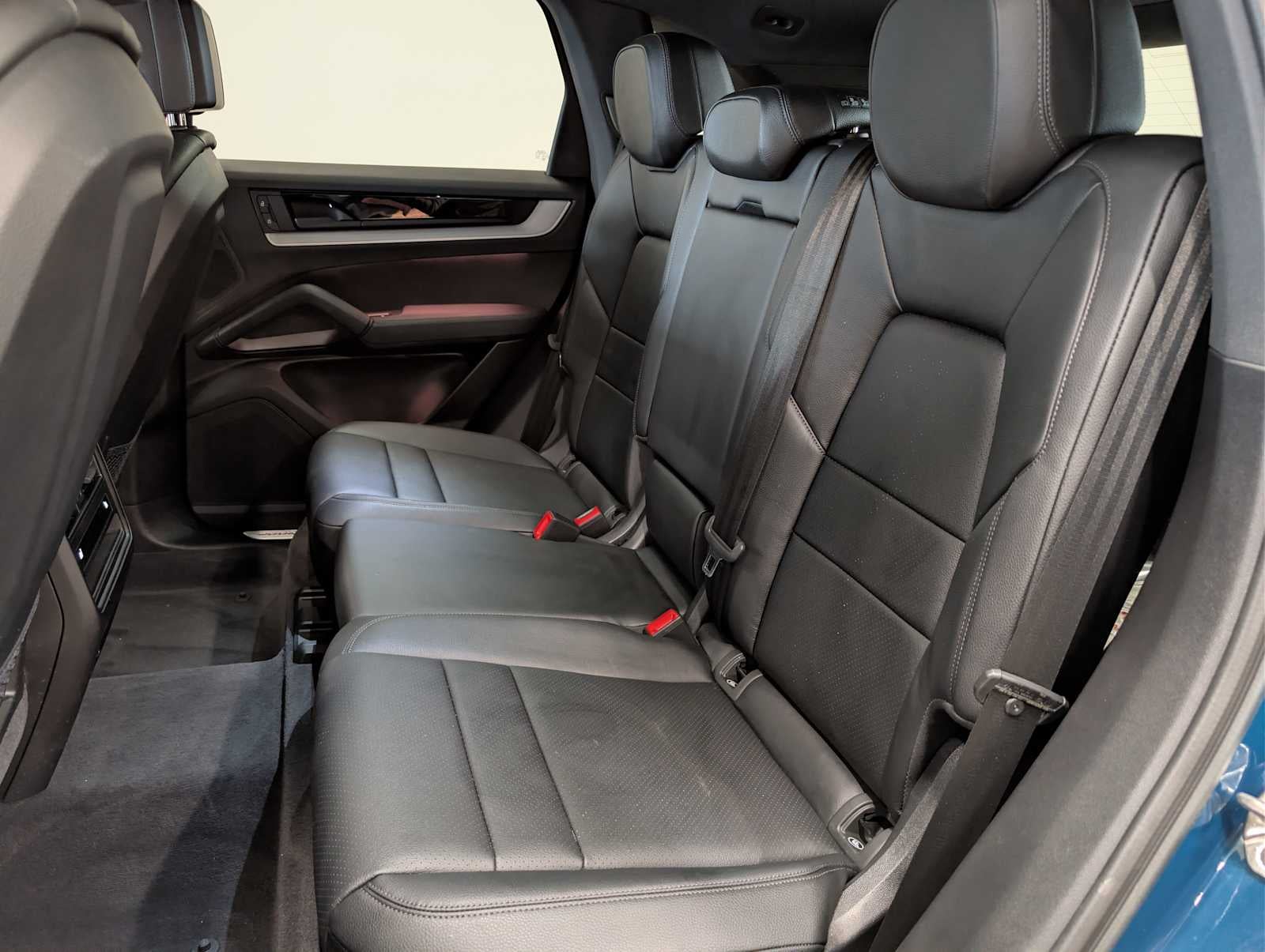 2025 Porsche Cayenne Base