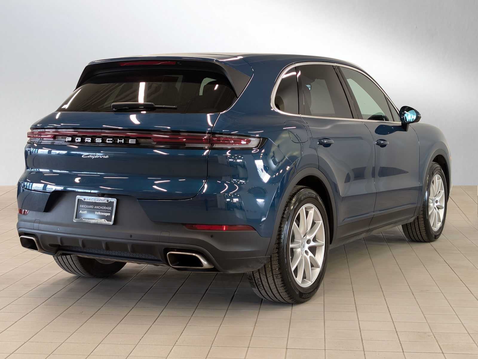 2025 Porsche Cayenne Base