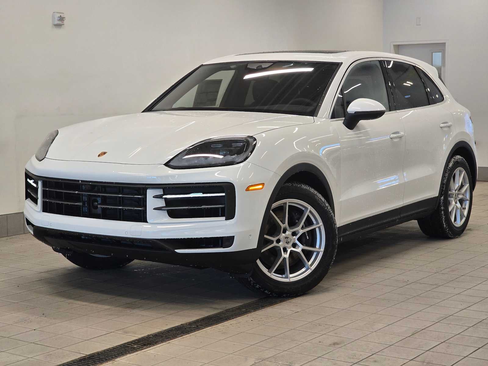 2025 Porsche Cayenne Base