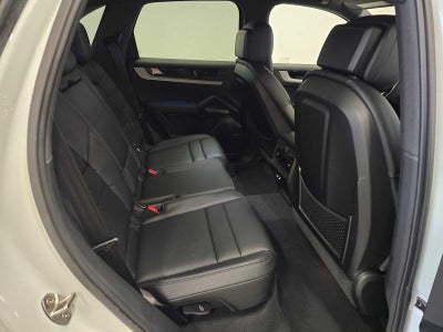 2025 Porsche Cayenne Base