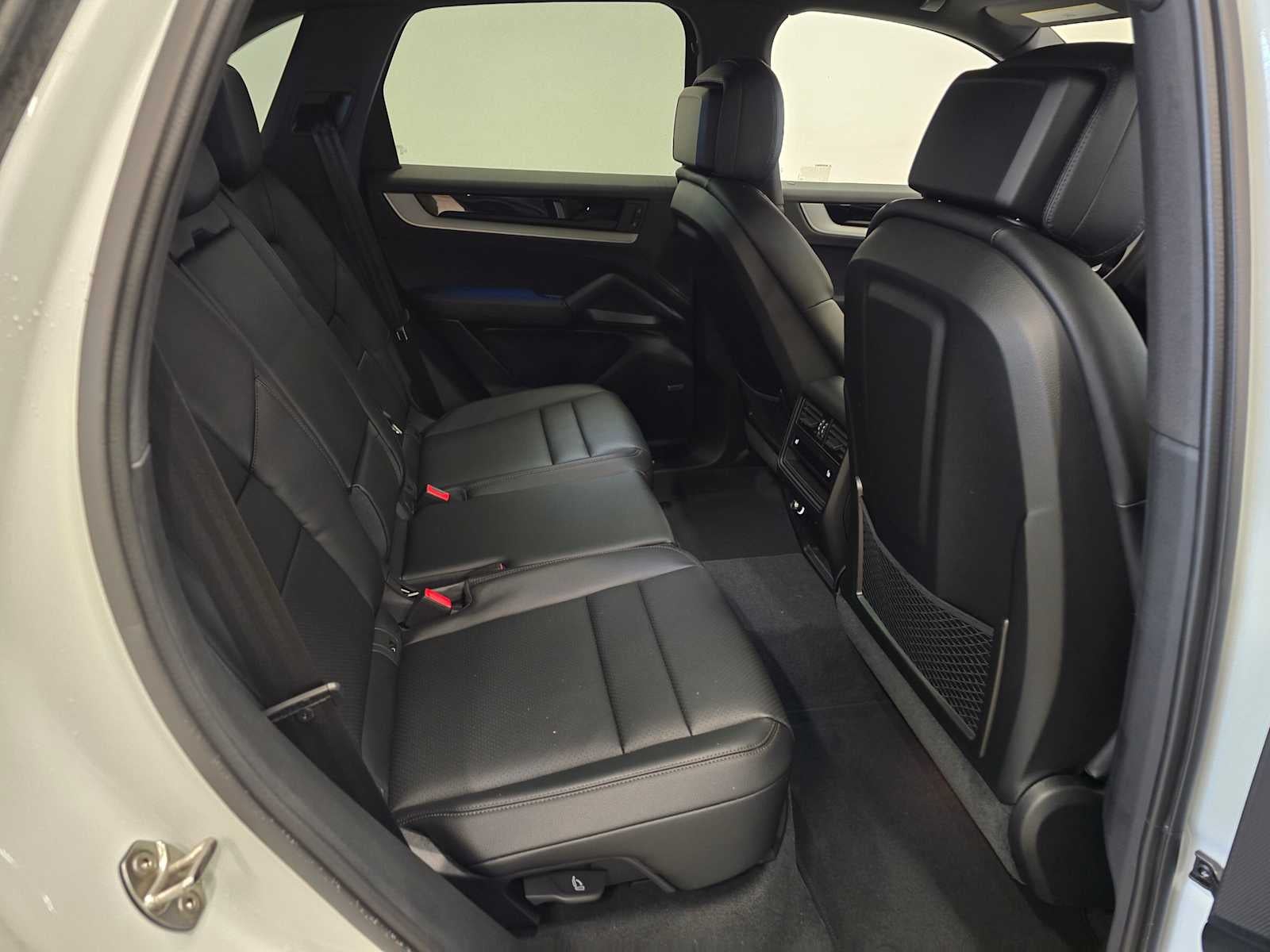 2025 Porsche Cayenne Base