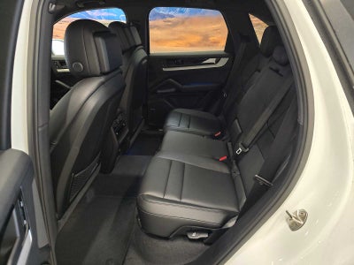 2025 Porsche Cayenne Base