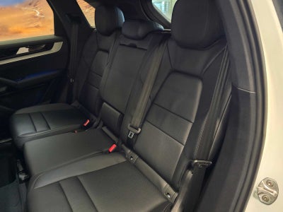 2025 Porsche Cayenne Base