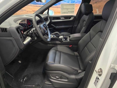 2025 Porsche Cayenne Base