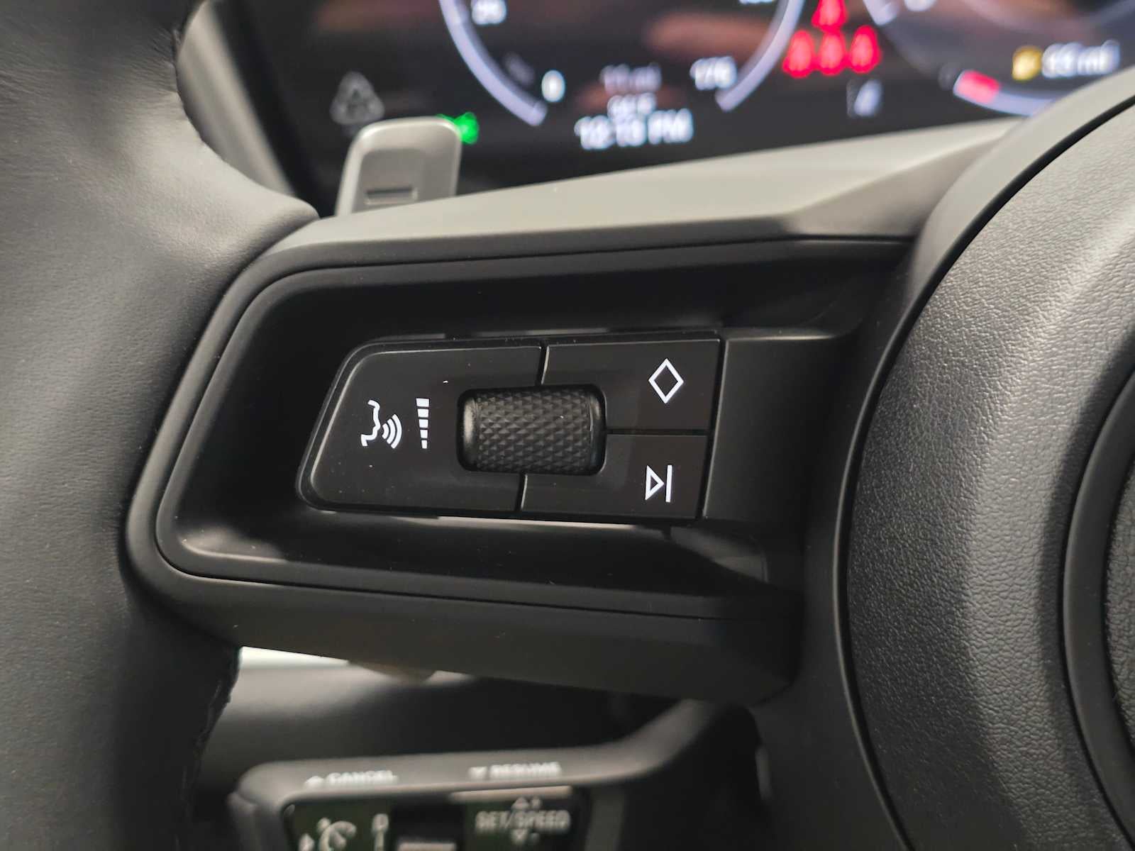 2025 Porsche Cayenne Base