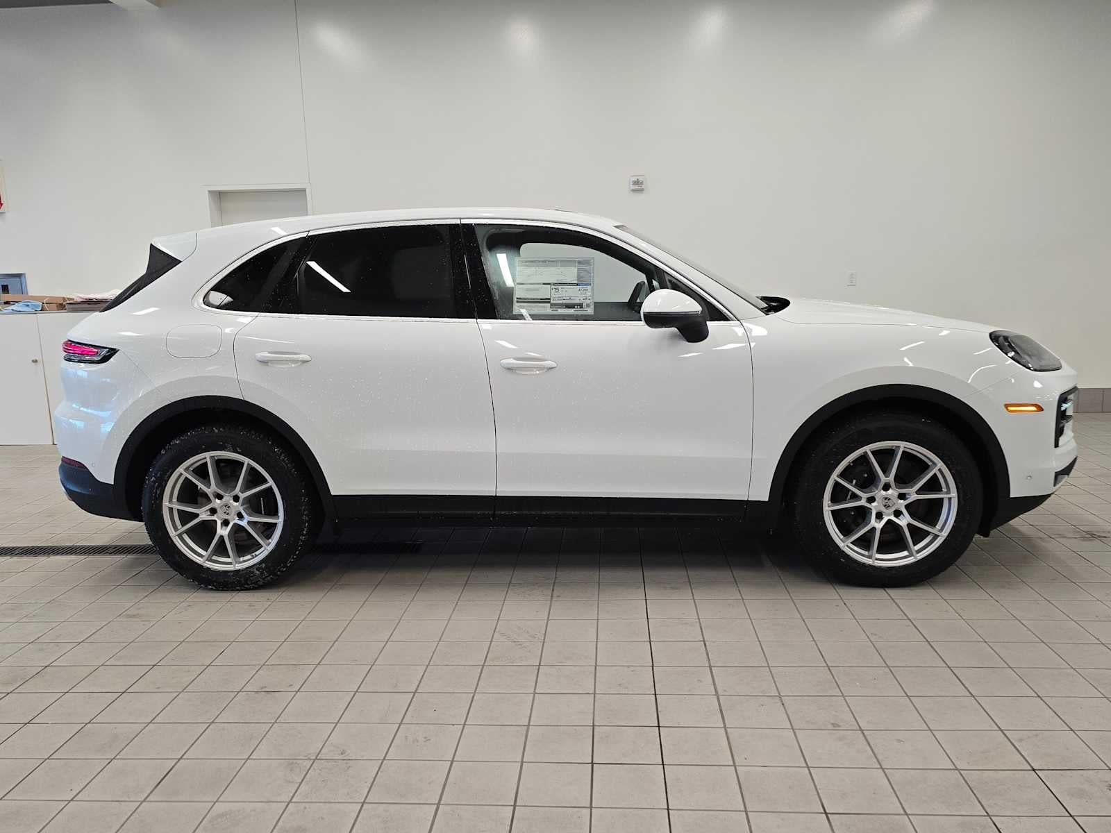 2025 Porsche Cayenne Base