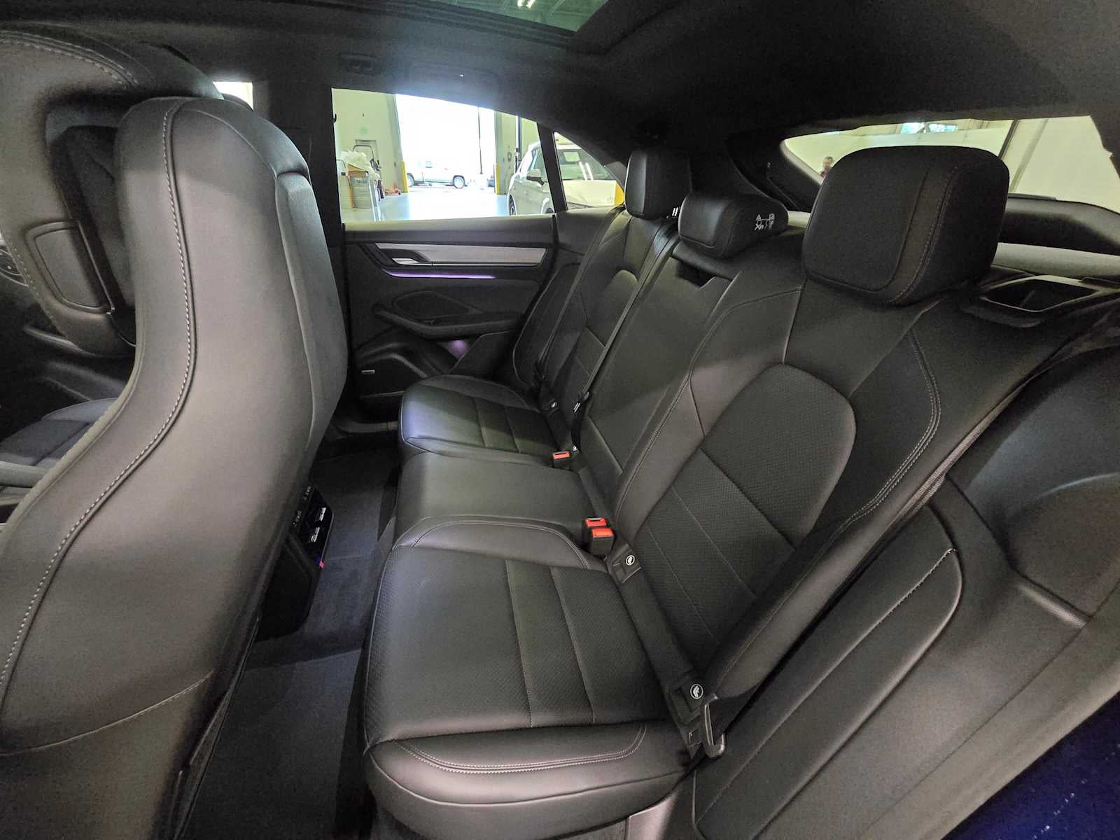 2024 Porsche Macan Electric 4